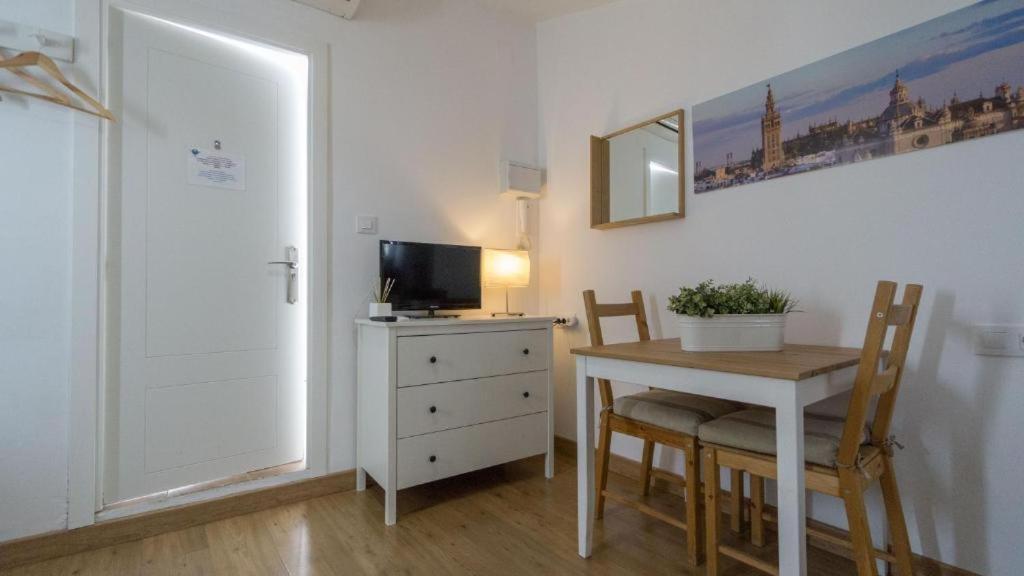 Ferienwohnung Enjoy The Alfalfa Sevilla Exterior foto